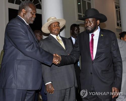 키르 남수단 대통령(오른쪽)과 마차르 전 부통령(왼쪽) [EPA=연합뉴스]