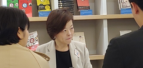 진선미 여성가족부 장관