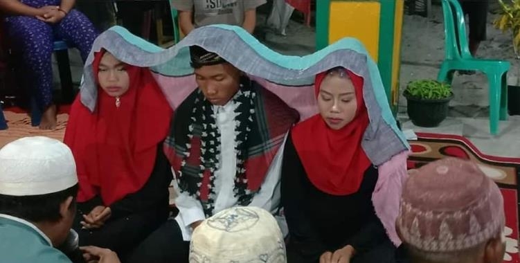 인도네시아 남성, 두 신부와 동시 결혼