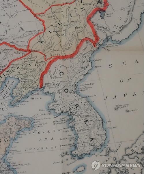 중국에 오랫동안 머물며 외교관으로 활약한 미국인 윌리엄스 웰스가 1884년 뉴욕에서 발간한 중국 지도. 굵은 빨강 선으로 국경선을 그려 압록강과 두만강 북쪽의 간도를 조선 영토로 표시했다. [숭실대 한국기독교박물관 제공]