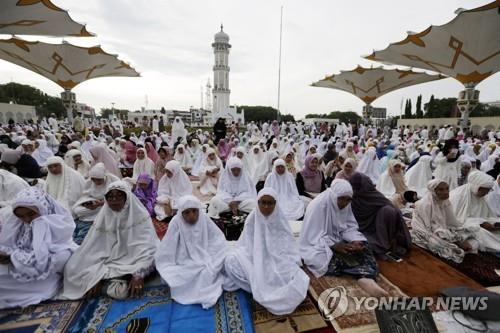 인도네시아 반다아체의 이슬람사원