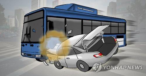 버스 승용차 충돌 교통사고(PG)