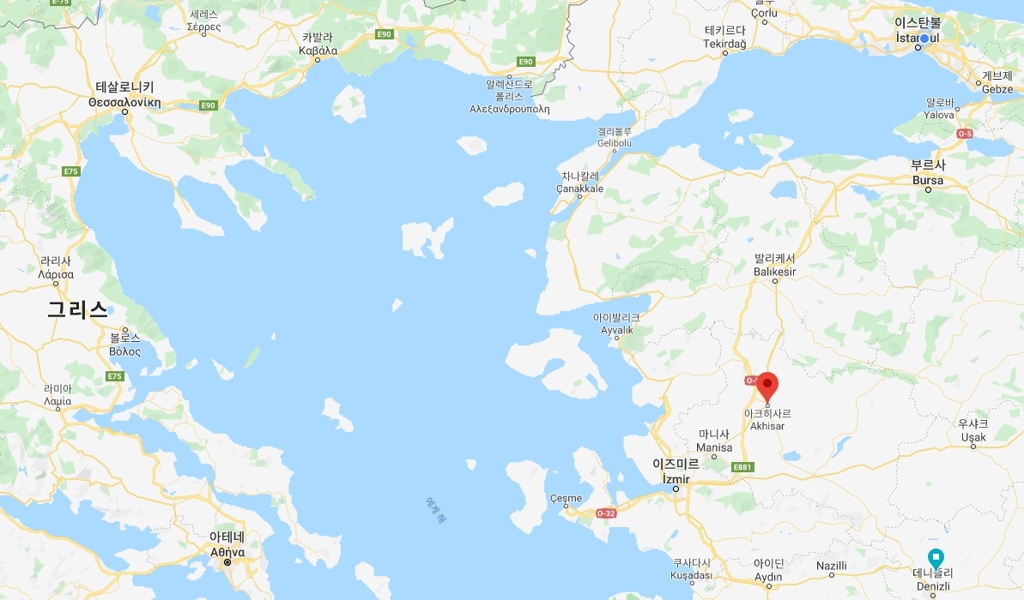24일 오전 규모 4.8의 지진이 일어난 터키 서부 아크히사르 인근