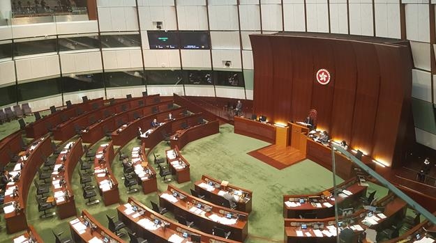 국가법을 심의하는 홍콩 입법회