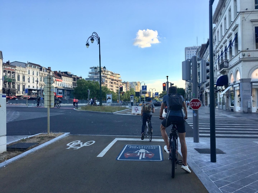 벨기에 브뤼셀 시내 자전거 도로 
