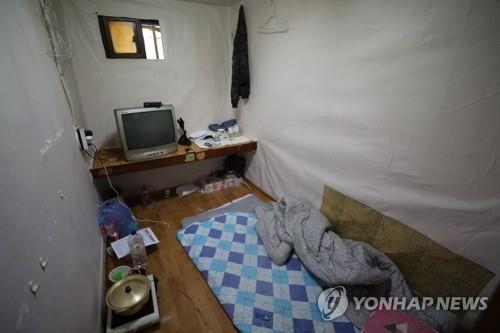 이른 무더위에 쪽방촌 '시름'