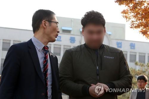 박준영 변호사와 무죄를 선고받은 최모씨