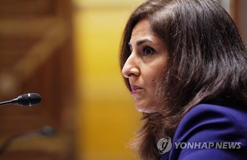 낙마한 니라 탠든 백악관 예산관리국장 지명자