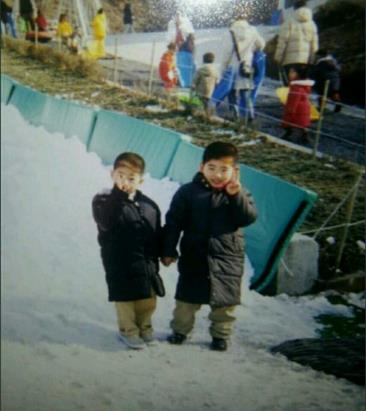 SSG 김정빈(오른쪽)-키움 히어로즈 김정인 형제의 어린 시절