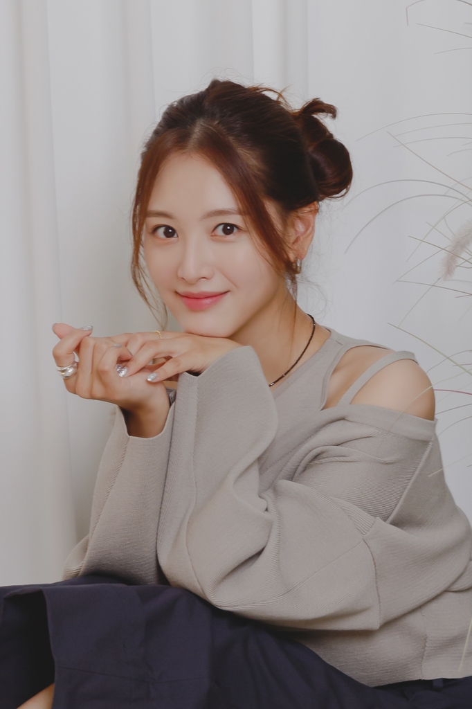 tvN 토일드라마 '악마판사'의 배우 김재경