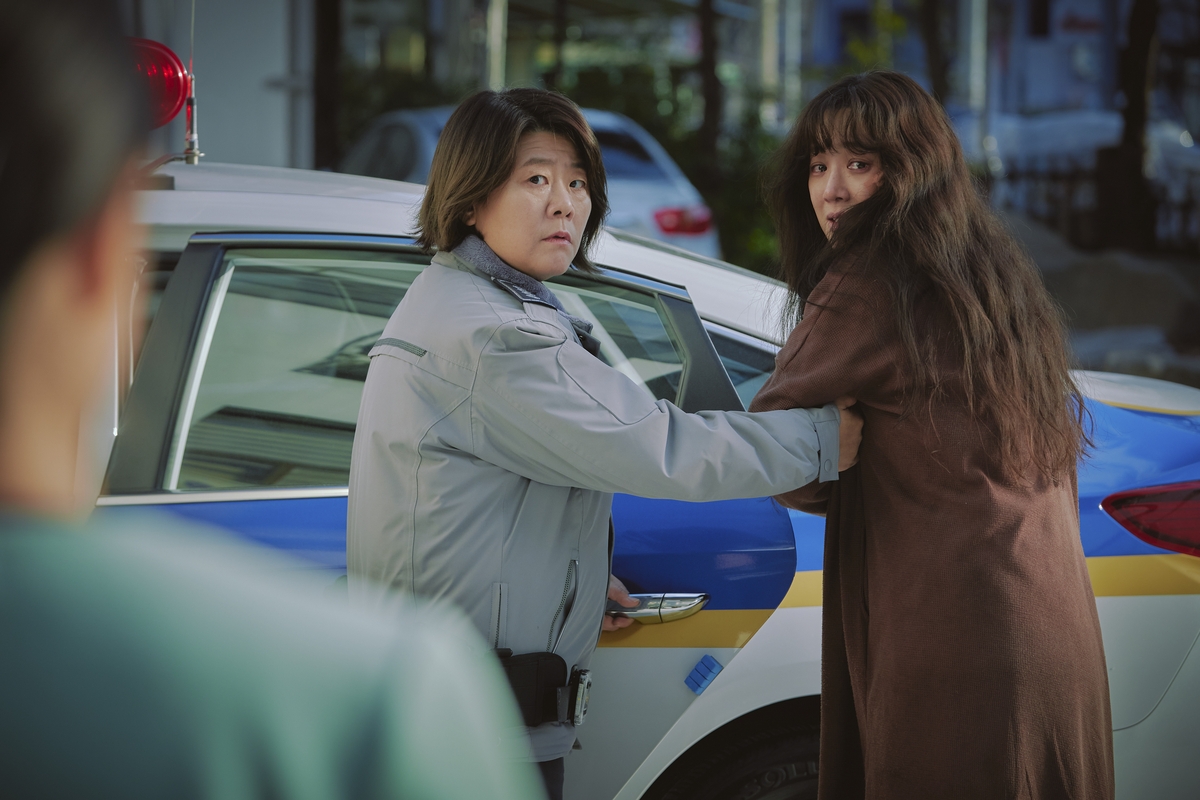 영화 '하얀 차를 탄 여자' 속 한 장면