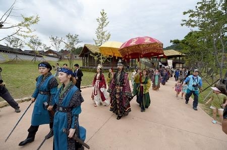 김해시, 2017 허왕후신행길 축제 개최 - 1