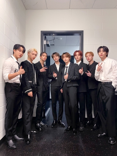 La foto, sin fechar, proporcionada por JYP Entertainment, muestra al grupo masculino de K-pop Stray Kids. (Prohibida su reventa y archivo)