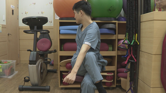 "명절이면 허리 아파요"…틈틈이 허리 근육 풀어야