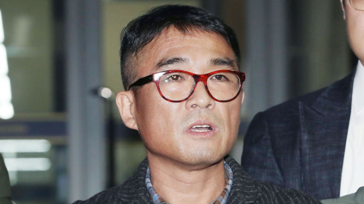 김건모 진술·압수물 분석…추가 소환 가능성도