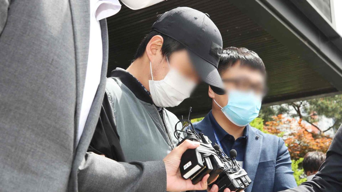 화성 입양아 학대 살해 양부모 징역 22년·6년 선고