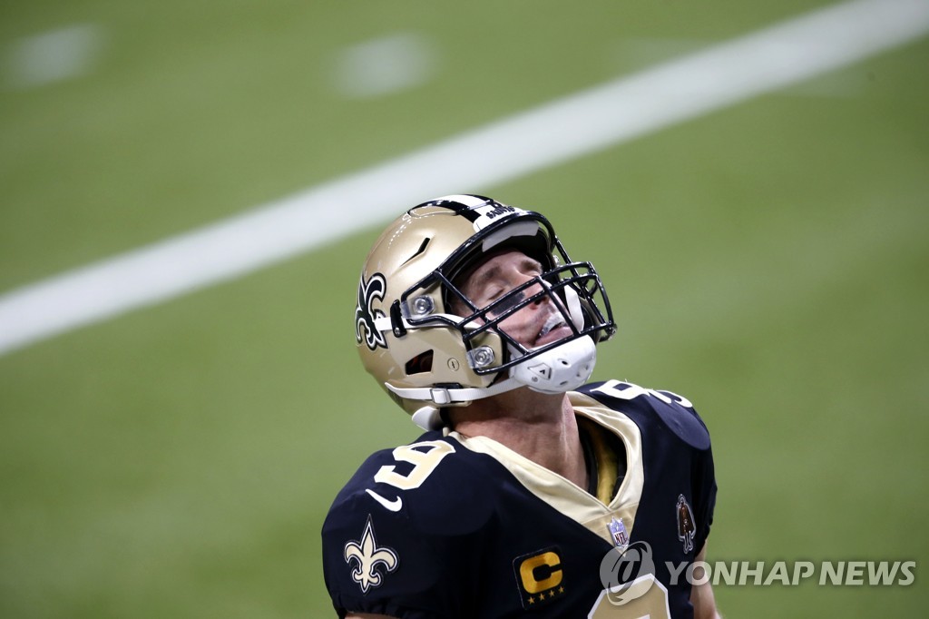Buccaneers Saints Football
