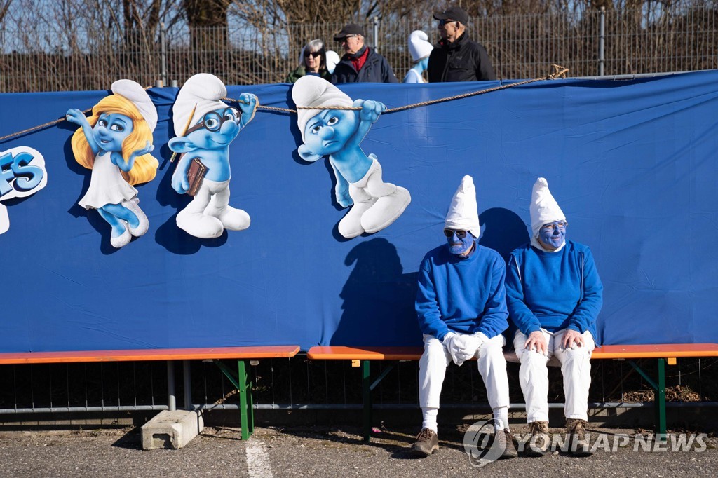 GERMANY-ENTERTAINMENT-SMURF-RECORD