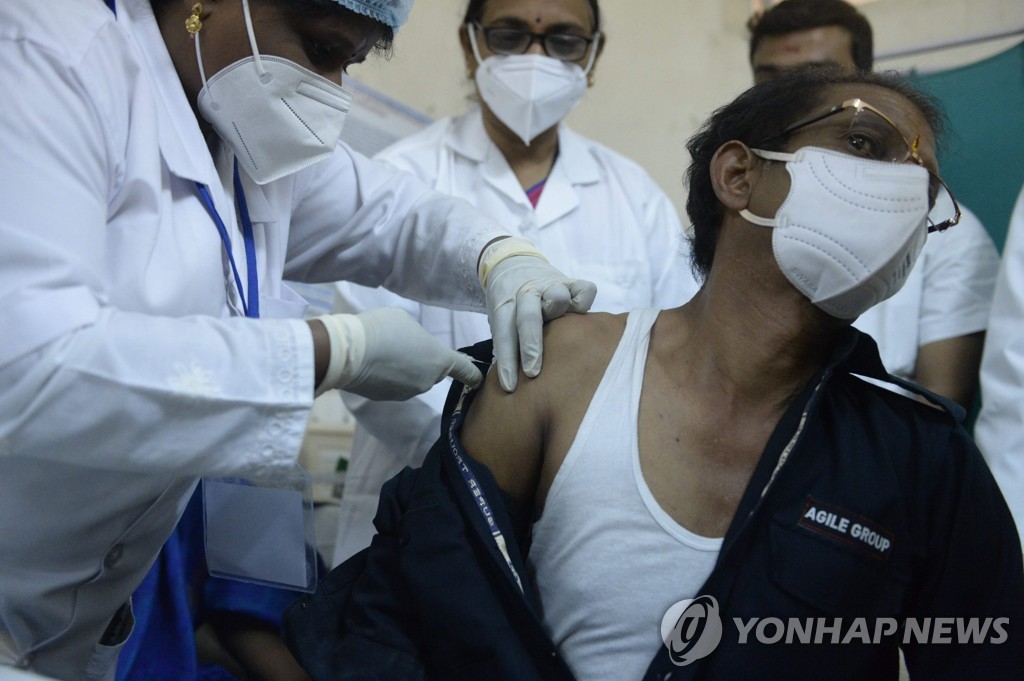 INDIA-HEALTH-VIRUS-VACCINE
