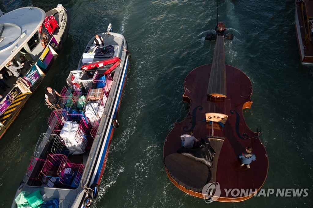 ITALY-CULTURE-SCULPTURE-MUSIC-VENICE