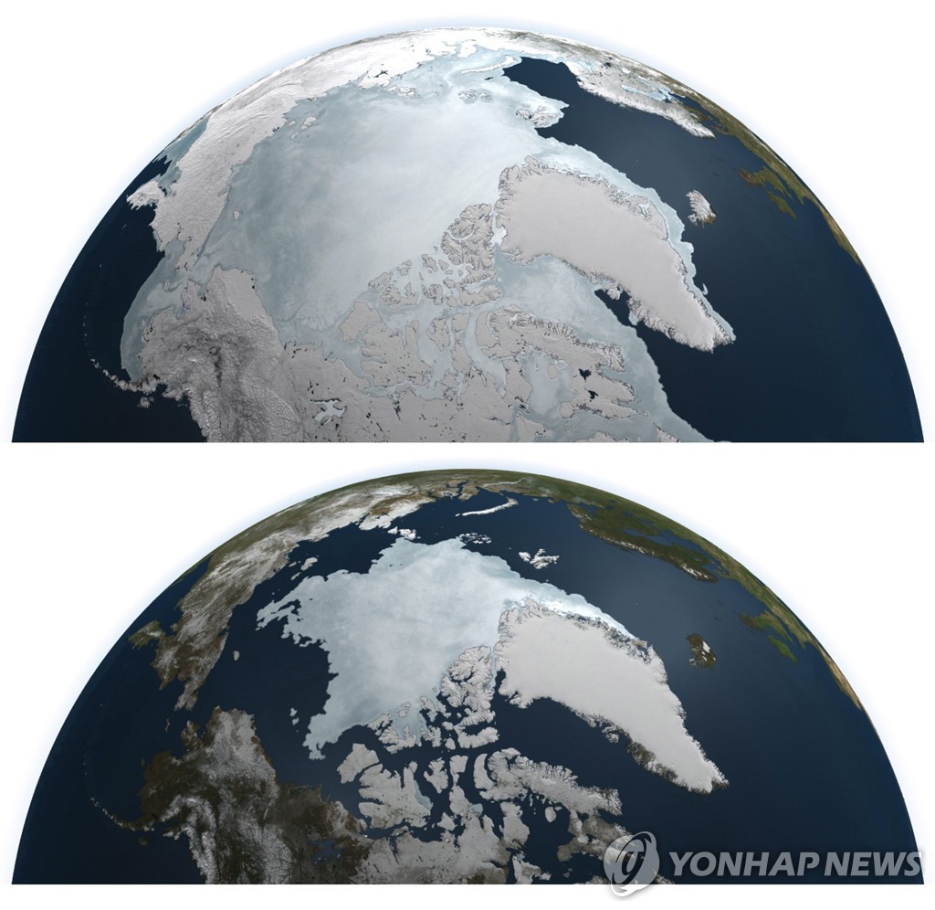 미국항공우주국(NASA) 위성을 통해 관측한 북극의 겨울과 여름의 얼음 차이. 사진은 겨울의 마지막인 2011년 3월과 여름의 마지막인 같은 해 9월의 풍경.[EPA=연합뉴스 자료사진]
