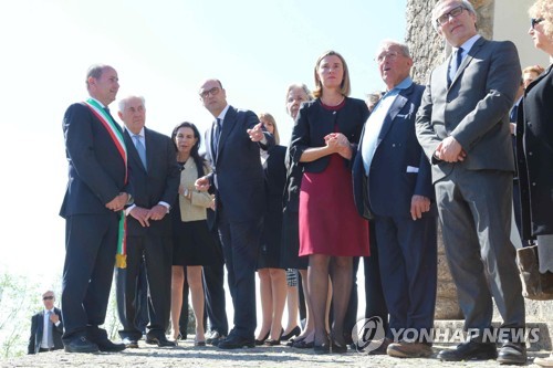 주요 7개국 외무장관(왼쪽에서 두번째가 렉스 틸러슨 미 국무장관)