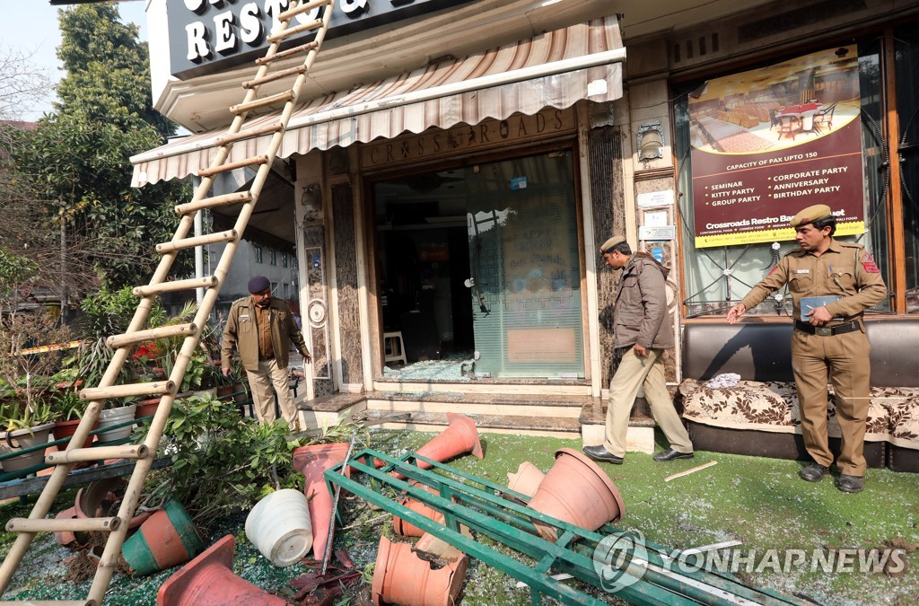INDIA HOTEL FIRE
