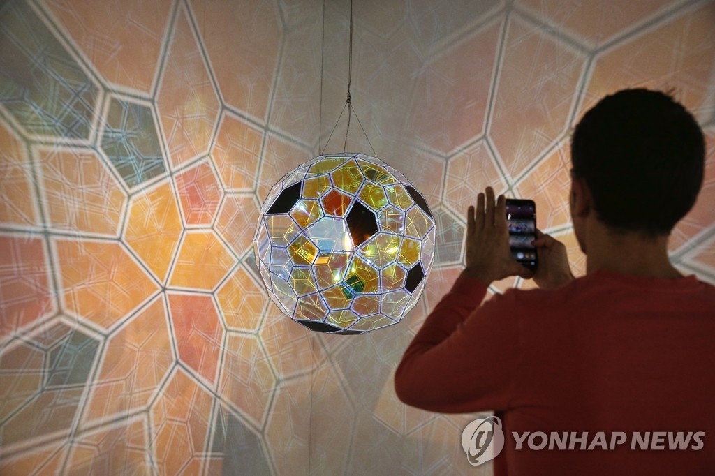 ′예술 작품′… 세계 최대 미술 장터 마이애미에 ′아트 바젤′ 
