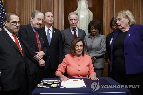 미국 하원, 트럼프 탄핵안 상원행