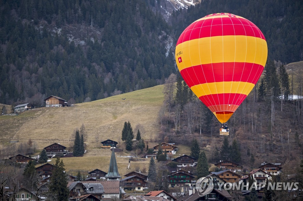 SWITZERLAND HOT AIR BALLON