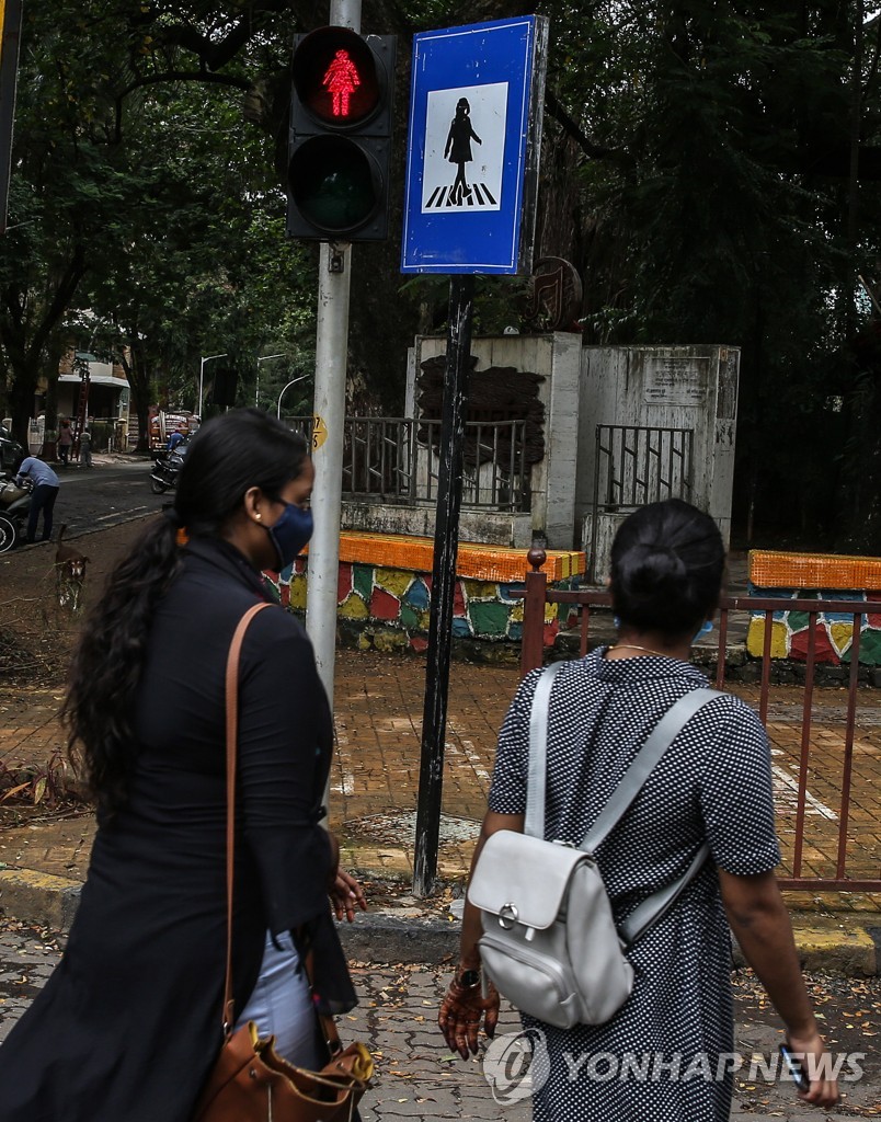 INDIA SOCIETY GENDER EQUALITY TRAFFIC