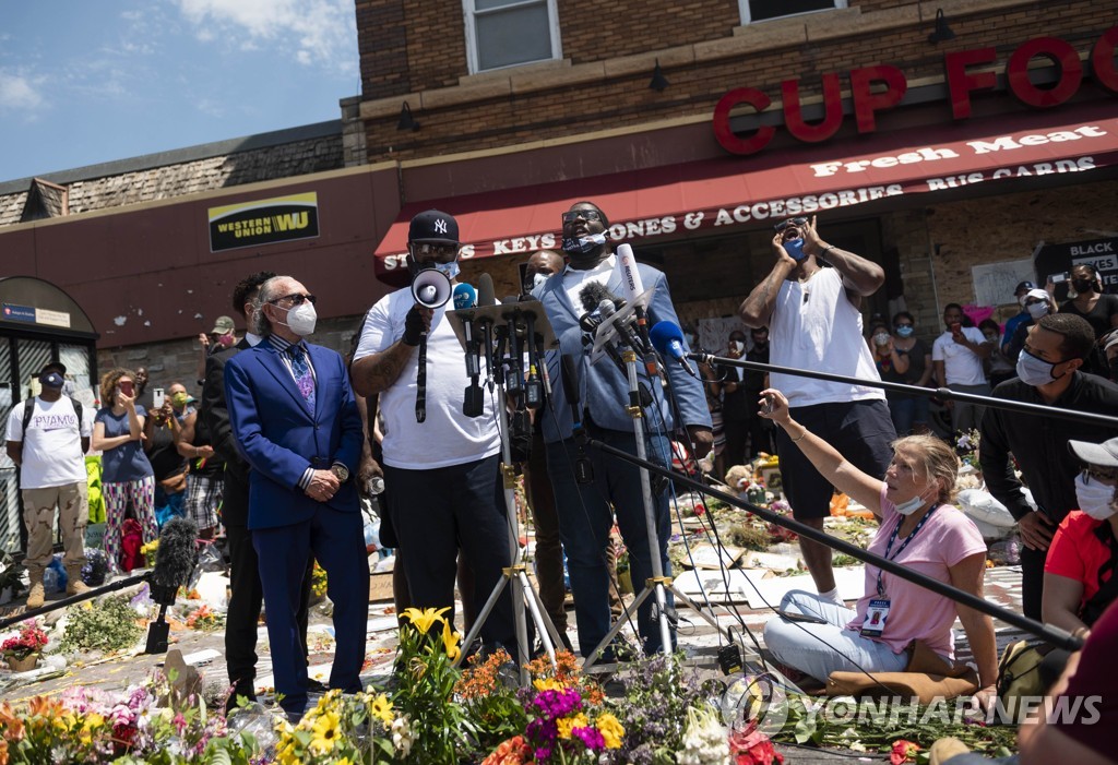 US-GEORGE-FLOYD'S-BROTHER-HOLDS-PRAYER-VIGIL-AT-MEMORIAL-SITE