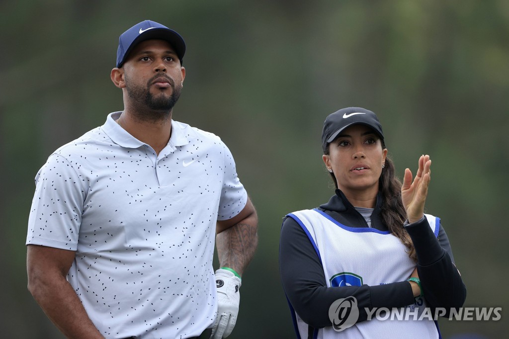 에런 힉스와 샤이엔 우즈