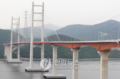 마창대교(연합뉴스 자료사진)