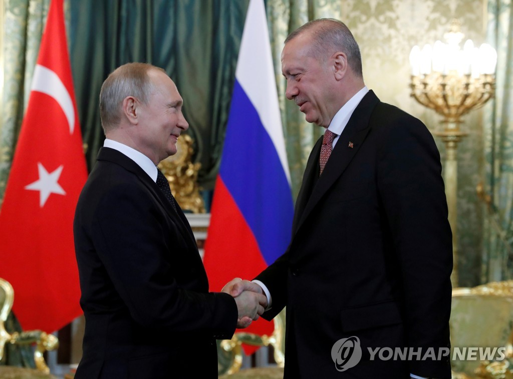 올해 4월 모스크바에서 만난 푸틴 러시아 대통령(왼쪽)과 에르도안 터키 대통령