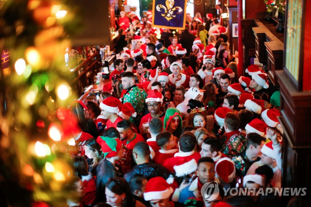 CHRISTMAS-SEASON/SANTACON