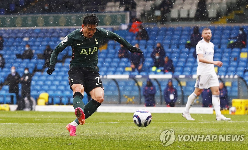 SOCCER-ENGLAND-LEE-TOT/REPORT