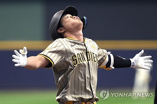 샌디에이고 김하성, 시즌 3호 홈런…빅리그 통산 39호