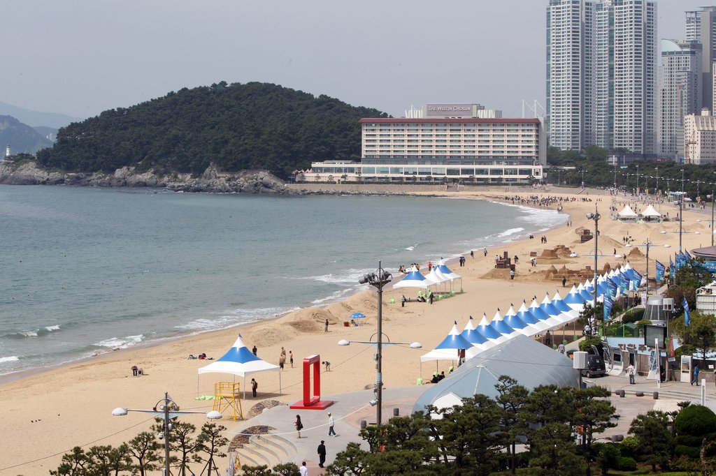 해운대해수욕장 조기 개장