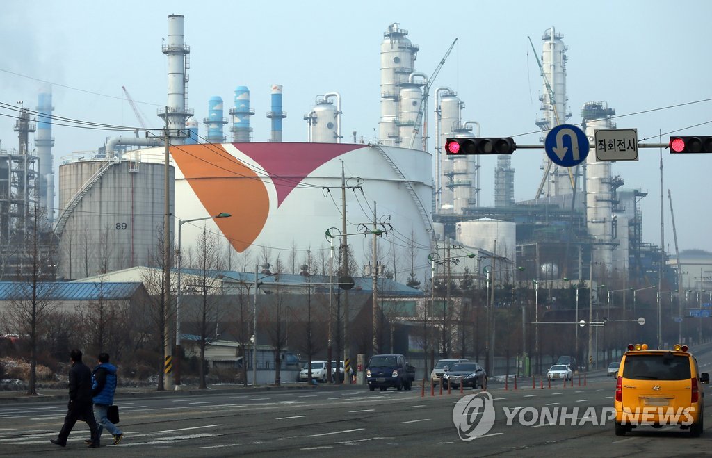 SK인천석유화학 '증설 공사 전면 중단' 결정