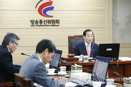 발언하는 이경재 방송통신위원회 위원장