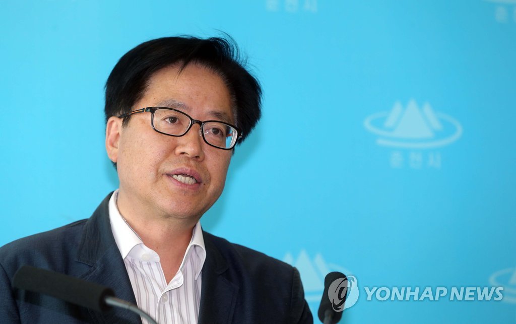변지량 춘천시장 후보 새정치연합 탈당…무소속 출마