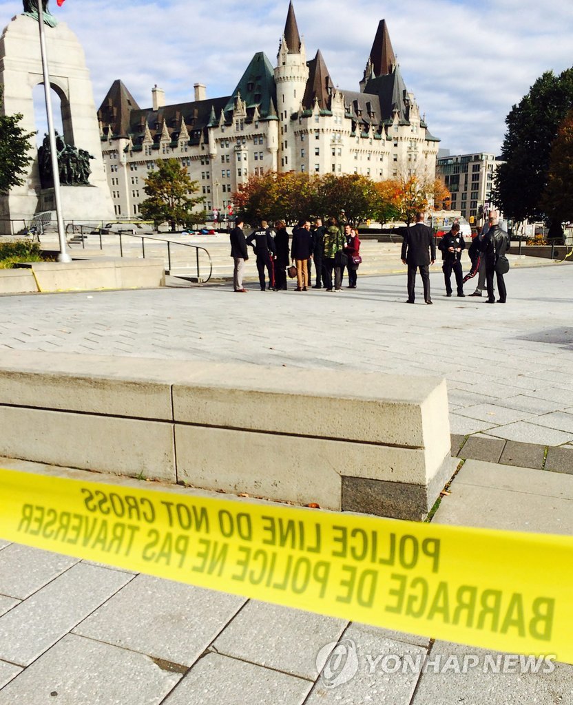 캐나다 총격사건, 테러 가능성 높아