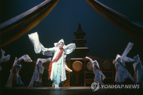 '한국춤의 거목' 이매방 명인 별세