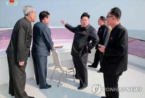 북한 김정은, '수해복구' 나선시 또 현지시찰
