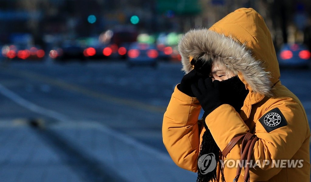 추위에 몸을 숨기다