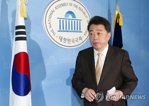 더민주 김성수 대변인, 공천 관련 브리핑