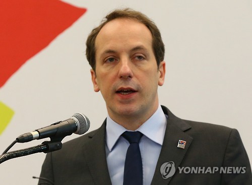 인사말 하는 파비앙 페논 프랑스 대사