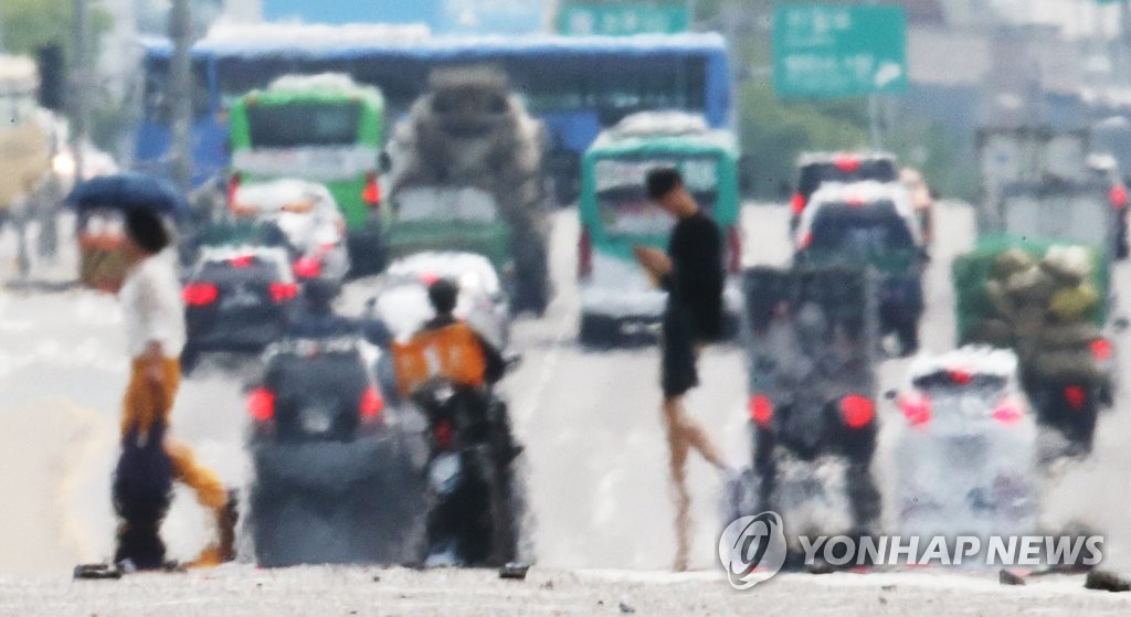 다시 맑고 더운 날씨·경북 내륙 폭염…"더위 조심" - 1