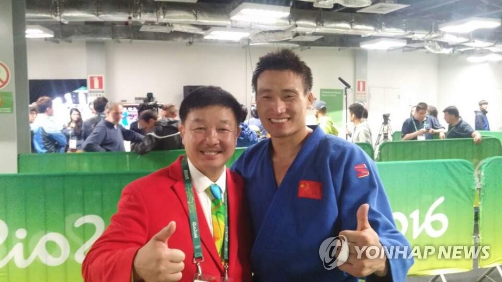 <올림픽> 중국 남자 유도 역대 첫 올림픽 메달을 지도한 정훈 감독